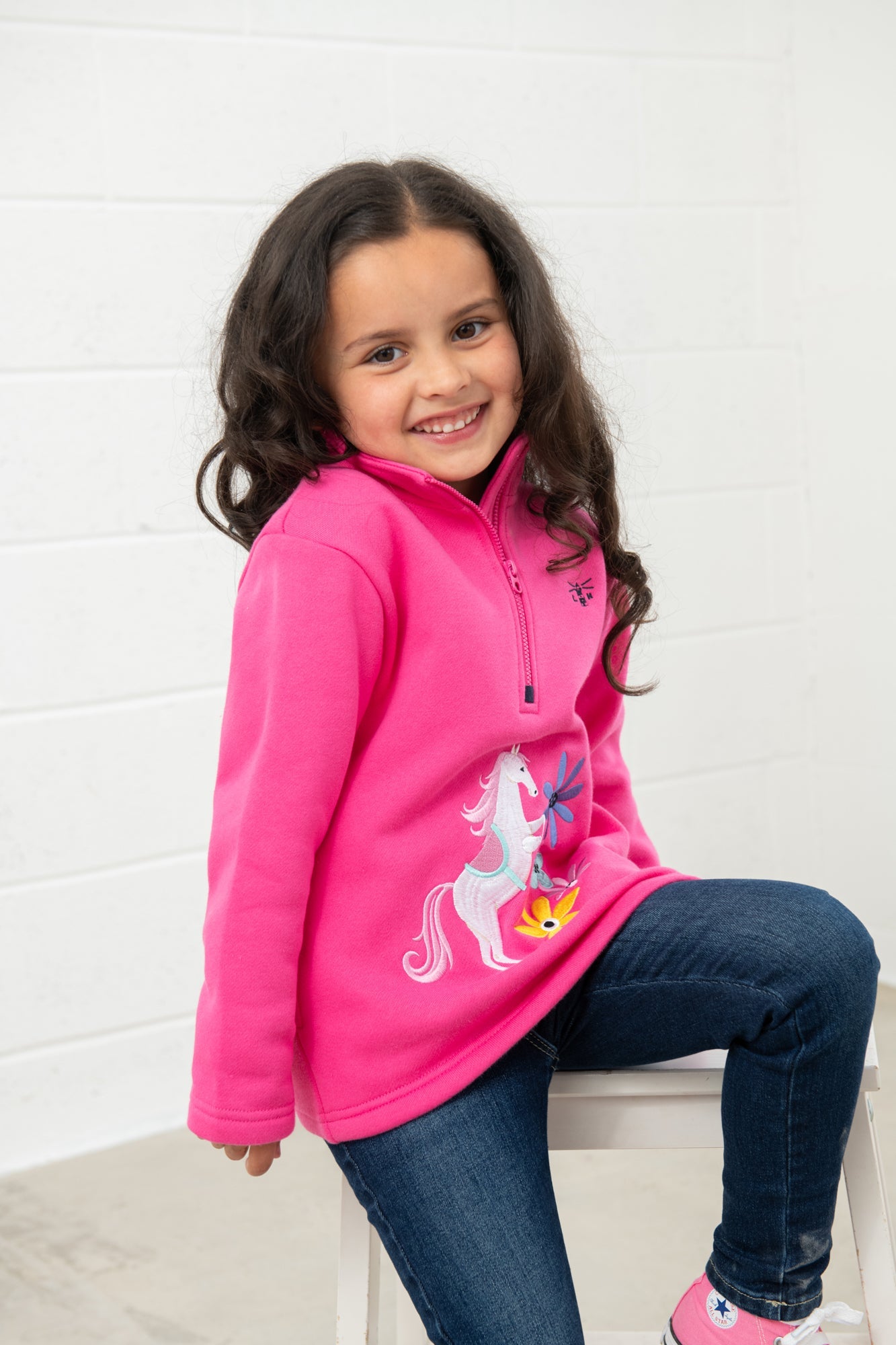 Robyn Sweatshirt - Pink Horse - Lighthouse