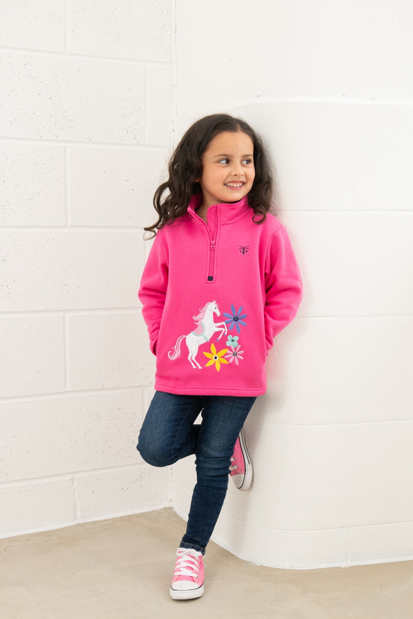 Robyn Sweatshirt - Pink Horse - Lighthouse