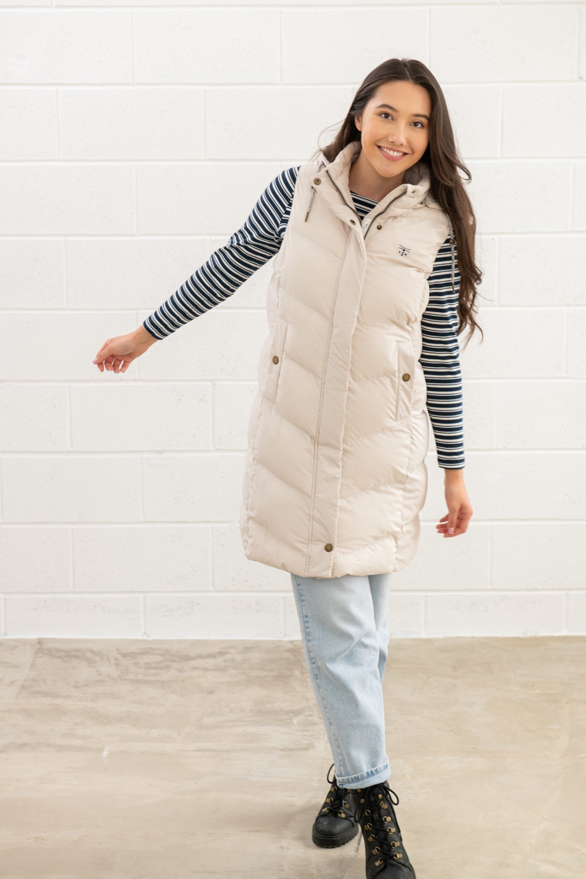 Savannah Long Gilet - Irish Cream - Lighthouse