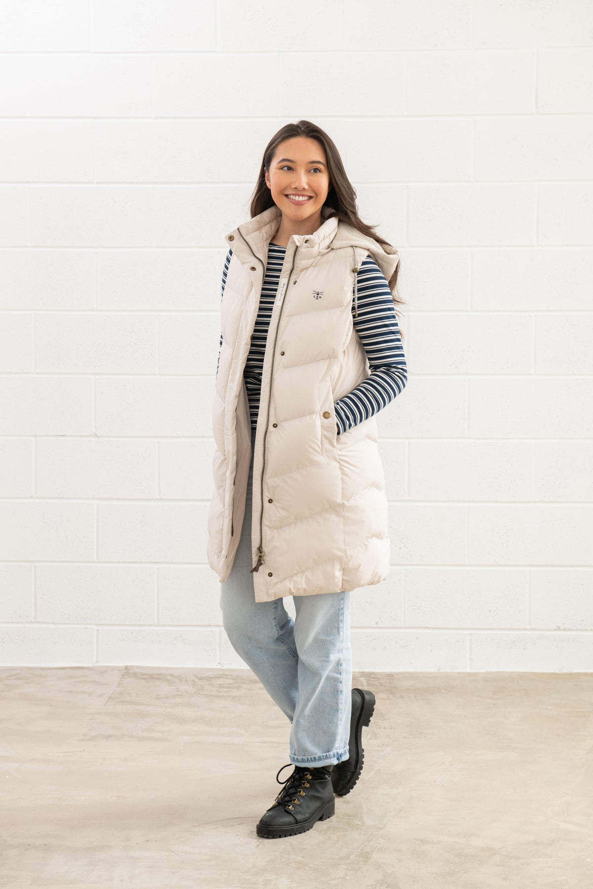 Savannah Long Gilet - Irish Cream - Lighthouse