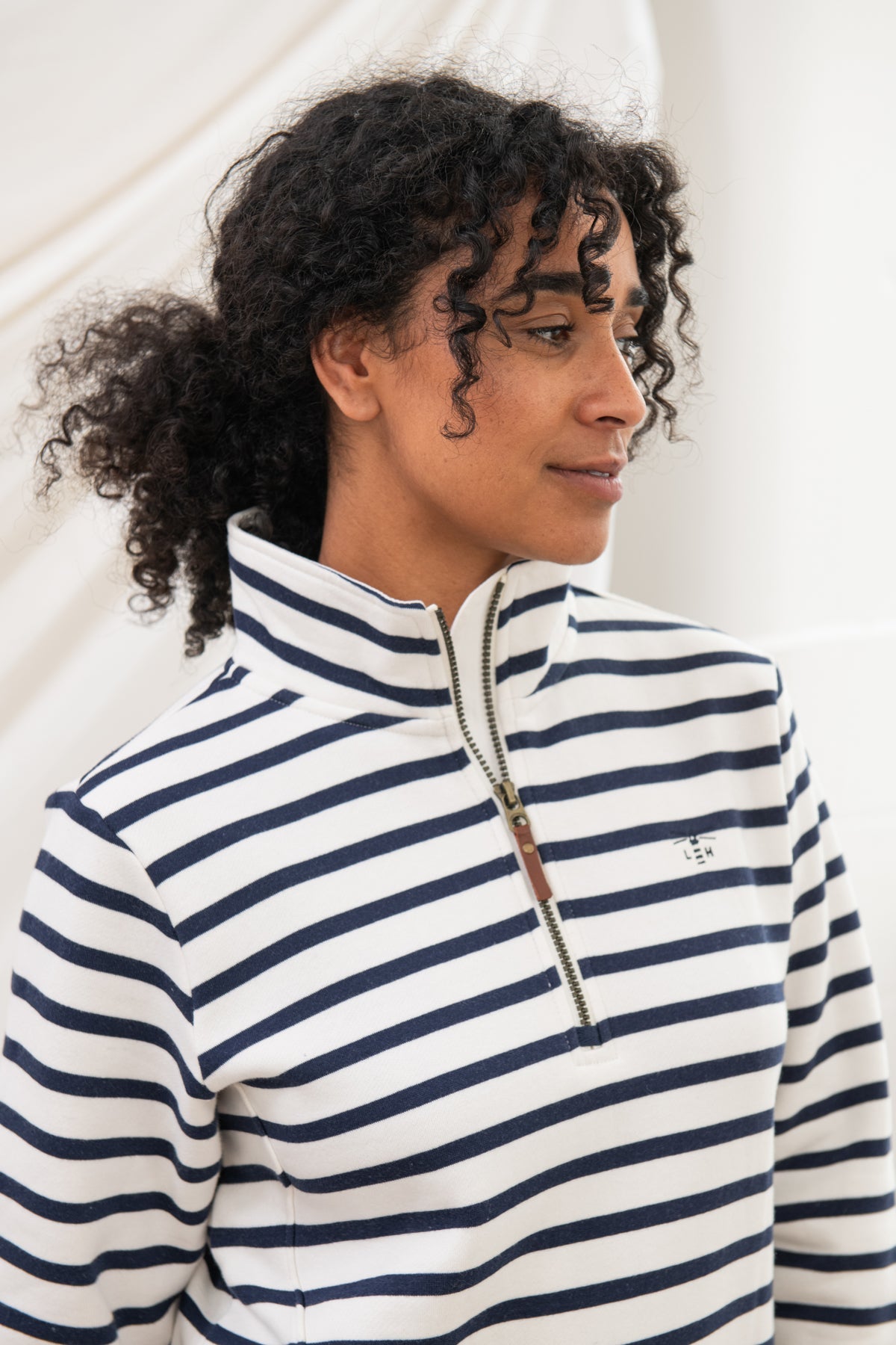 Shore Sweatshirt - Cloud Navy - Lighthouse